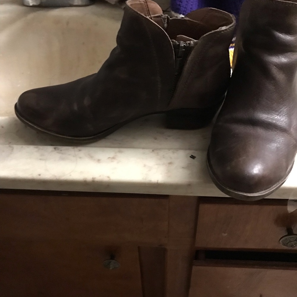 Used lucky brand ankle boots